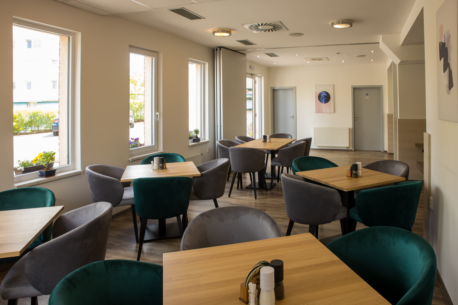 Interiér restaurace Hotelu Kanárek
